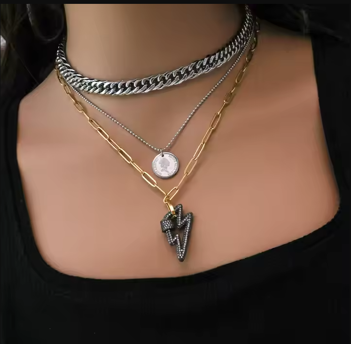 Multi Layered Stainless Steel Cuban Chains Queen Pendant 18k Gold Plated Paper Clip Chain Lightning Charm Necklace YF3620